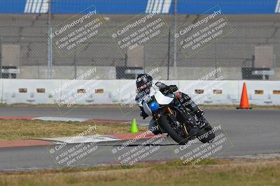 media/Nov-26-2022-Fastrack Riders (Sat) [[b001e85eef]]/Level 1/Session 3 Outside Turn 9/